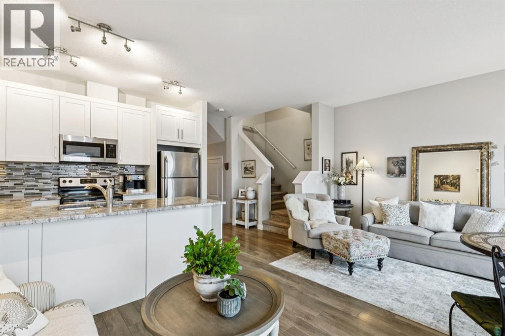 1502 Jumping Pound Common, Cochrane, Alberta  T4C 2L1 - Photo 7 - A2299184