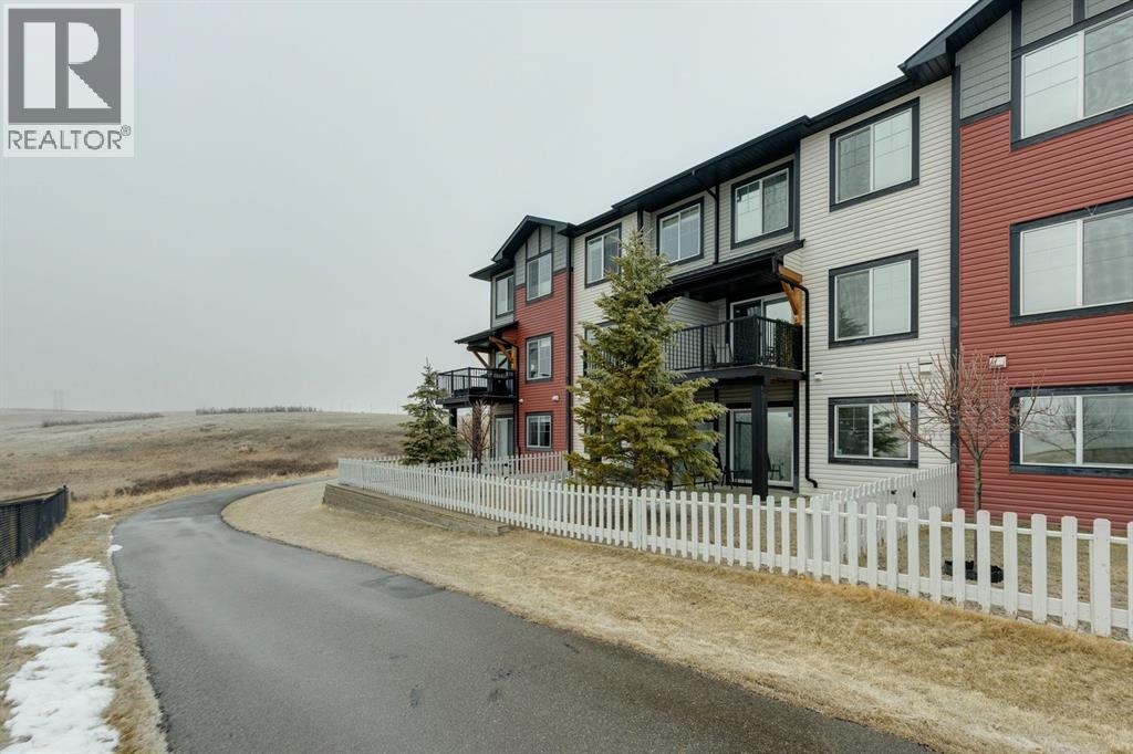 1502 Jumping Pound Common, Cochrane, Alberta  T4C 2L1 - Photo 34 - A2299184