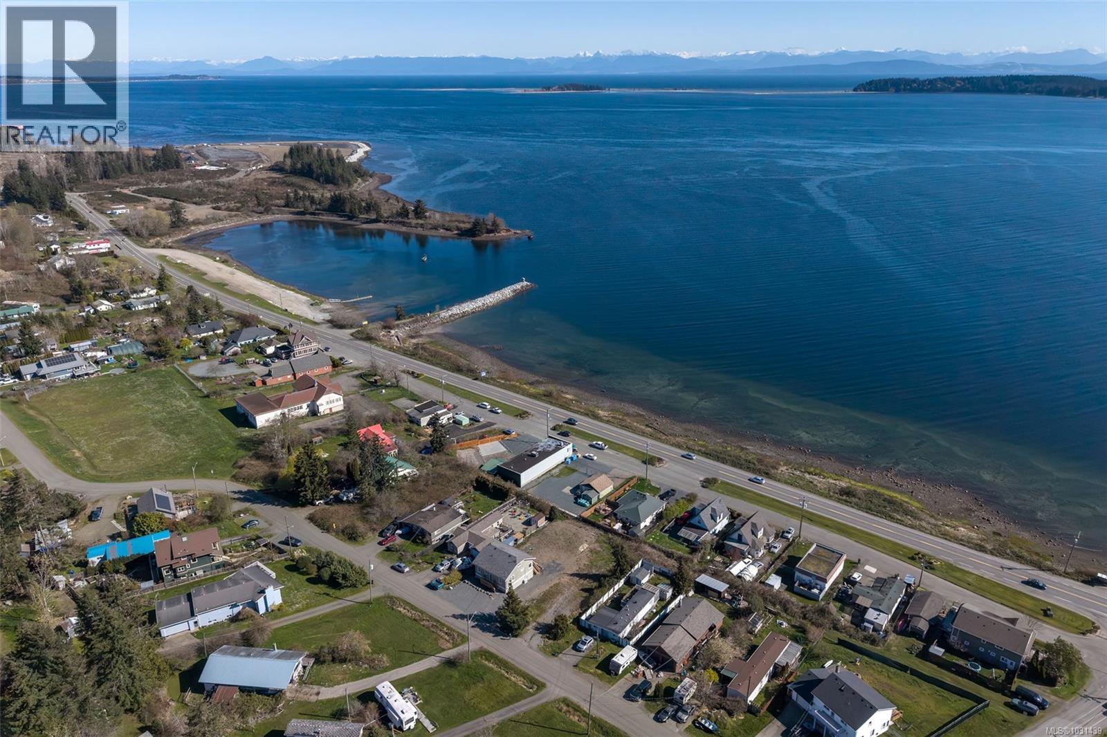 5570 Horne St, Union Bay, British Columbia