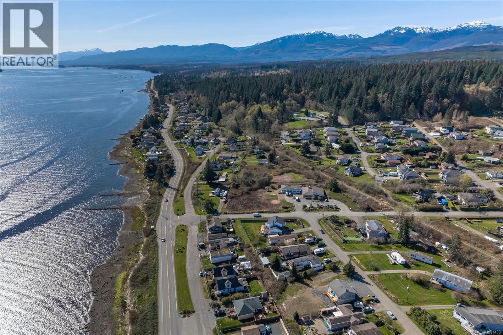 5570 Horne St, Union Bay, British Columbia  V0R 3B0 - Photo 10 - 1031439