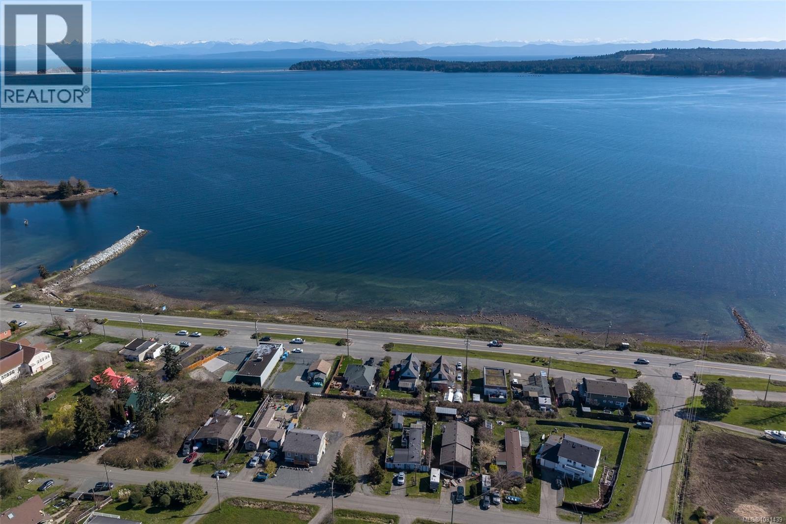 5570 Horne St, Union Bay, British Columbia  V0R 3B0 - Photo 3 - 1031439