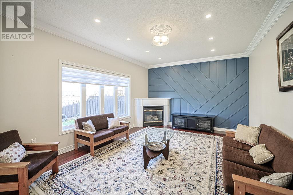 3565 Stonecutter Crescent, Mississauga, Ontario  L5M 7N7 - Photo 13 - W12975164