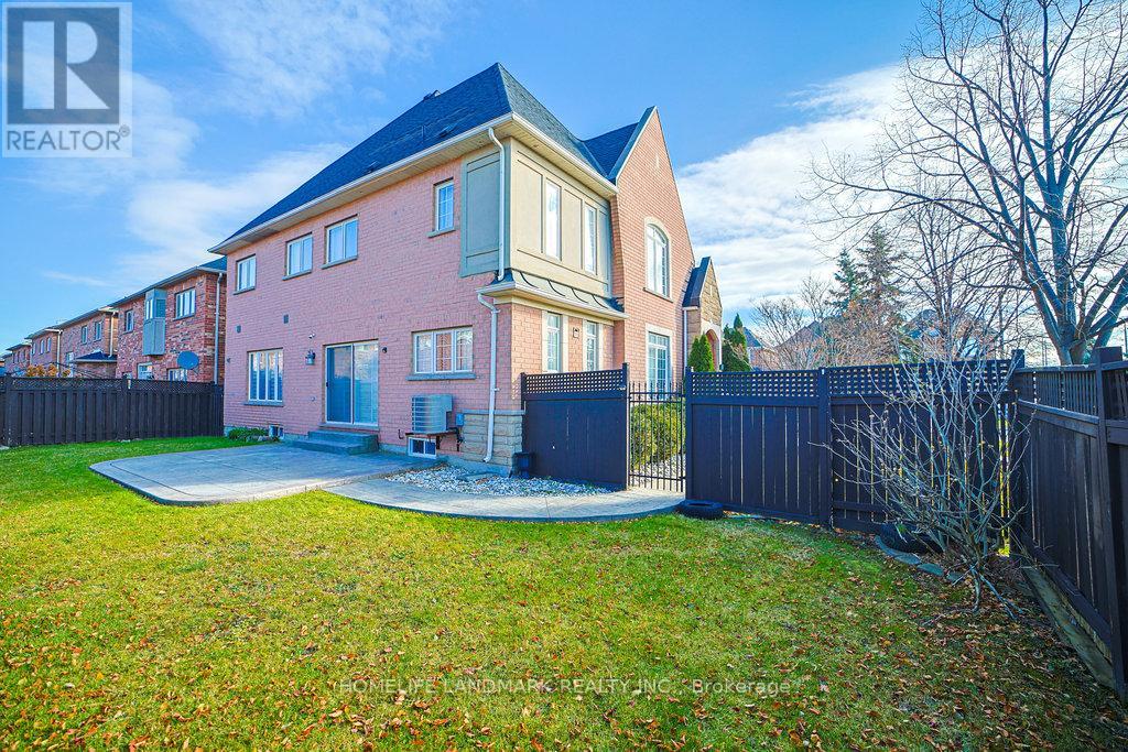 3565 Stonecutter Crescent, Mississauga, Ontario  L5M 7N7 - Photo 30 - W12975164