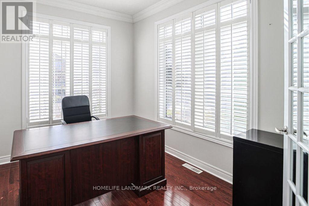 3565 Stonecutter Crescent, Mississauga, Ontario  L5M 7N7 - Photo 6 - W12975164