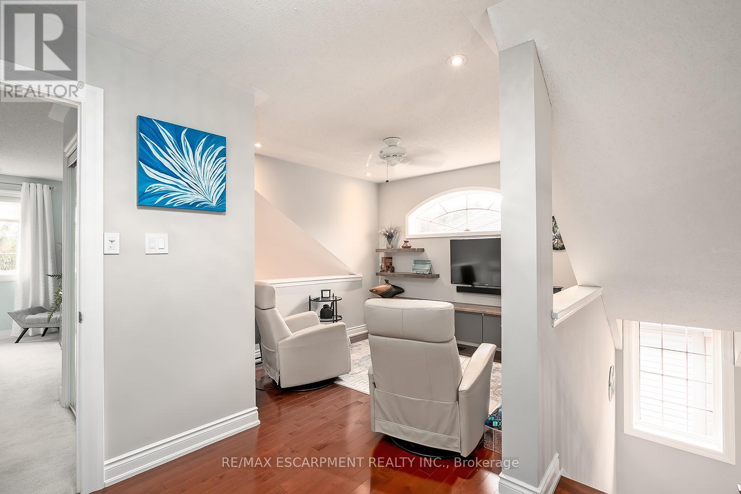 4304 Taywood Drive, Burlington, Ontario  L7M 4S7 - Photo 20 - W12975170