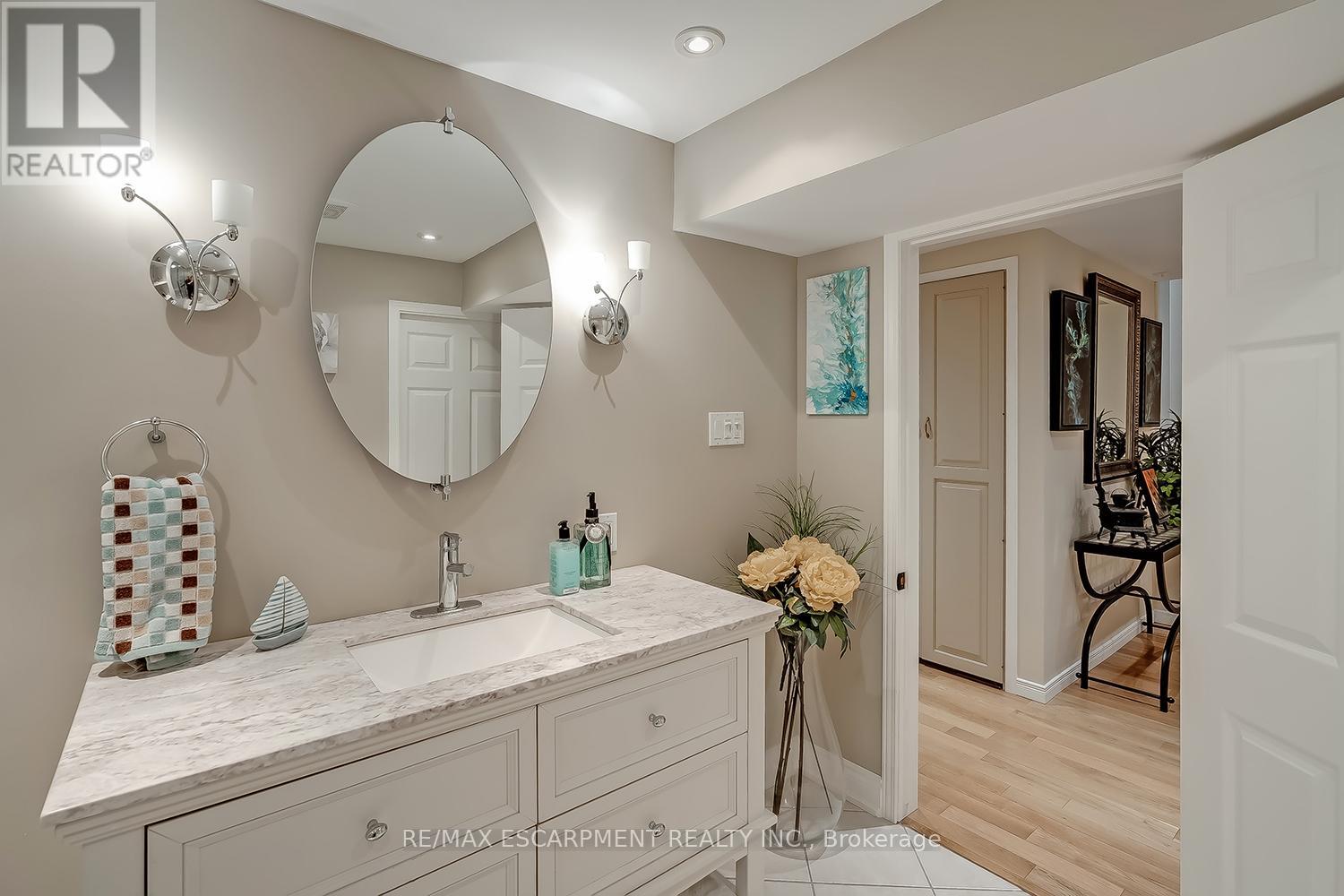 4304 Taywood Drive, Burlington, Ontario  L7M 4S7 - Photo 32 - W12975170