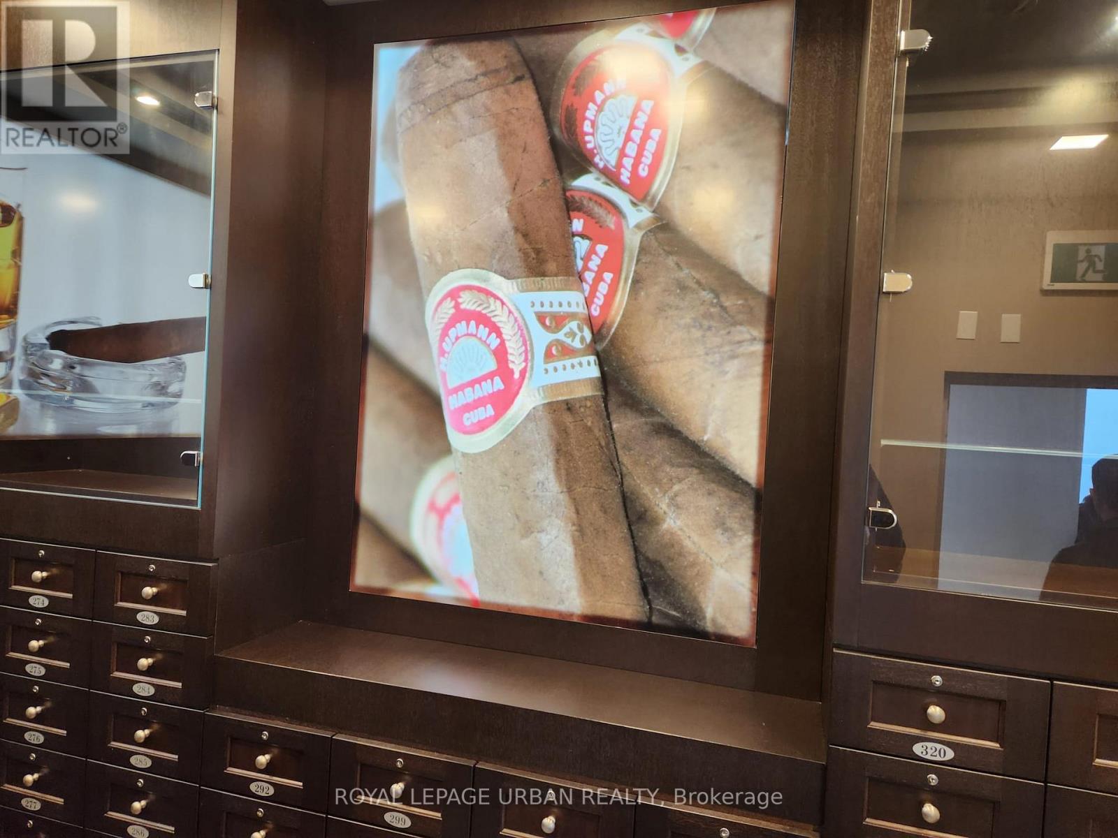 Uph2 - 30 Shore Breeze Drive, Toronto, Ontario  M8V 0J1 - Photo 12 - W12975174