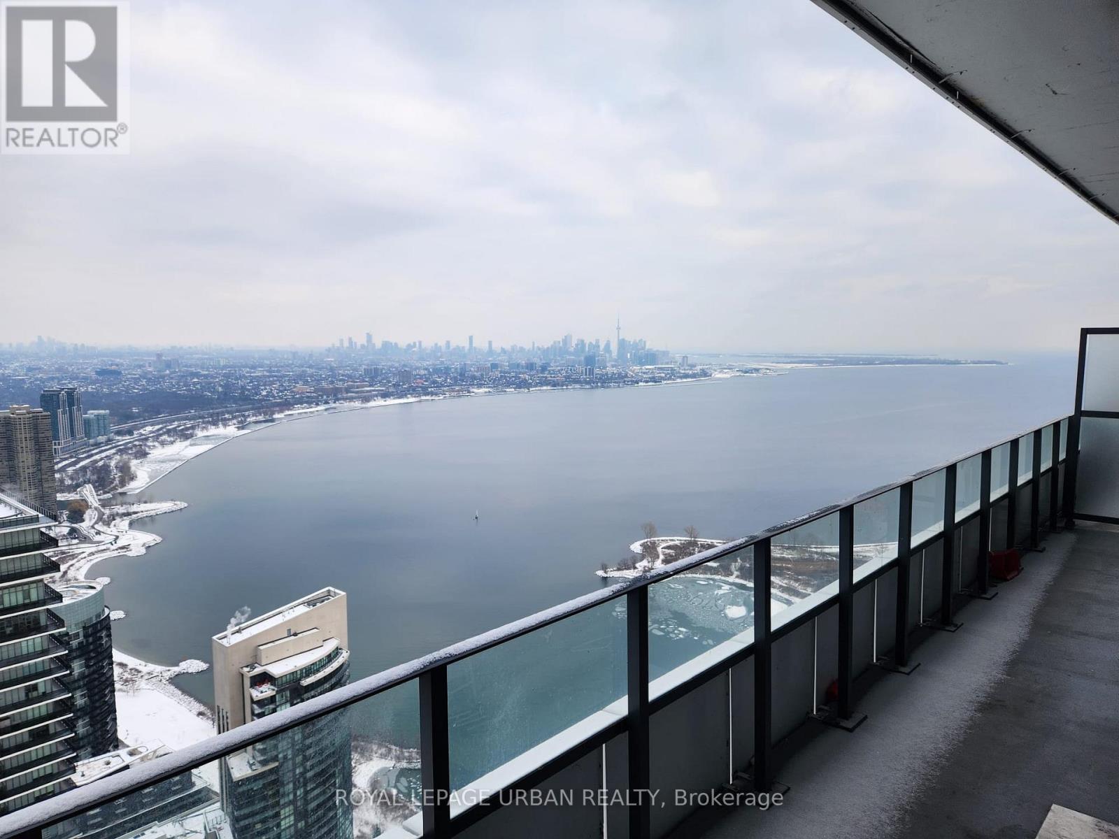 Uph2 - 30 Shore Breeze Drive, Toronto, Ontario  M8V 0J1 - Photo 15 - W12975174