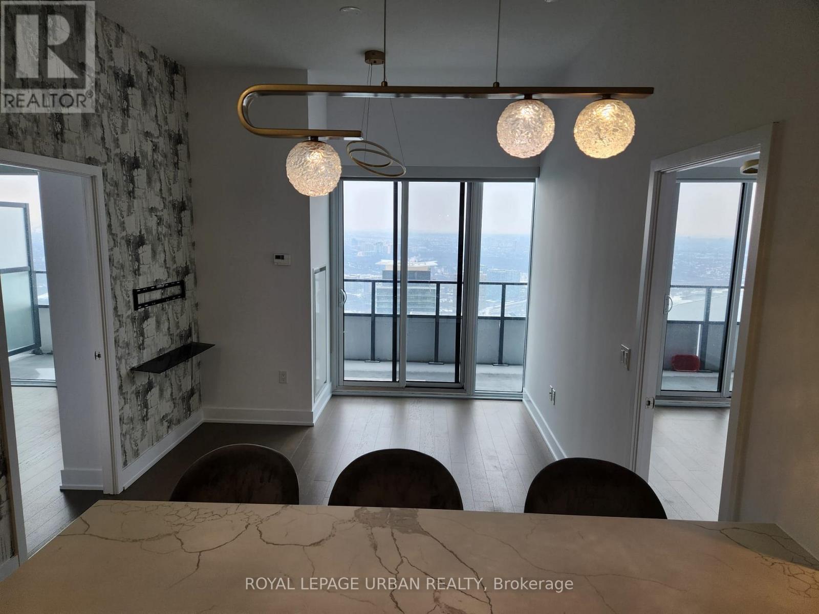 Uph2 - 30 Shore Breeze Drive, Toronto, Ontario  M8V 0J1 - Photo 4 - W12975174