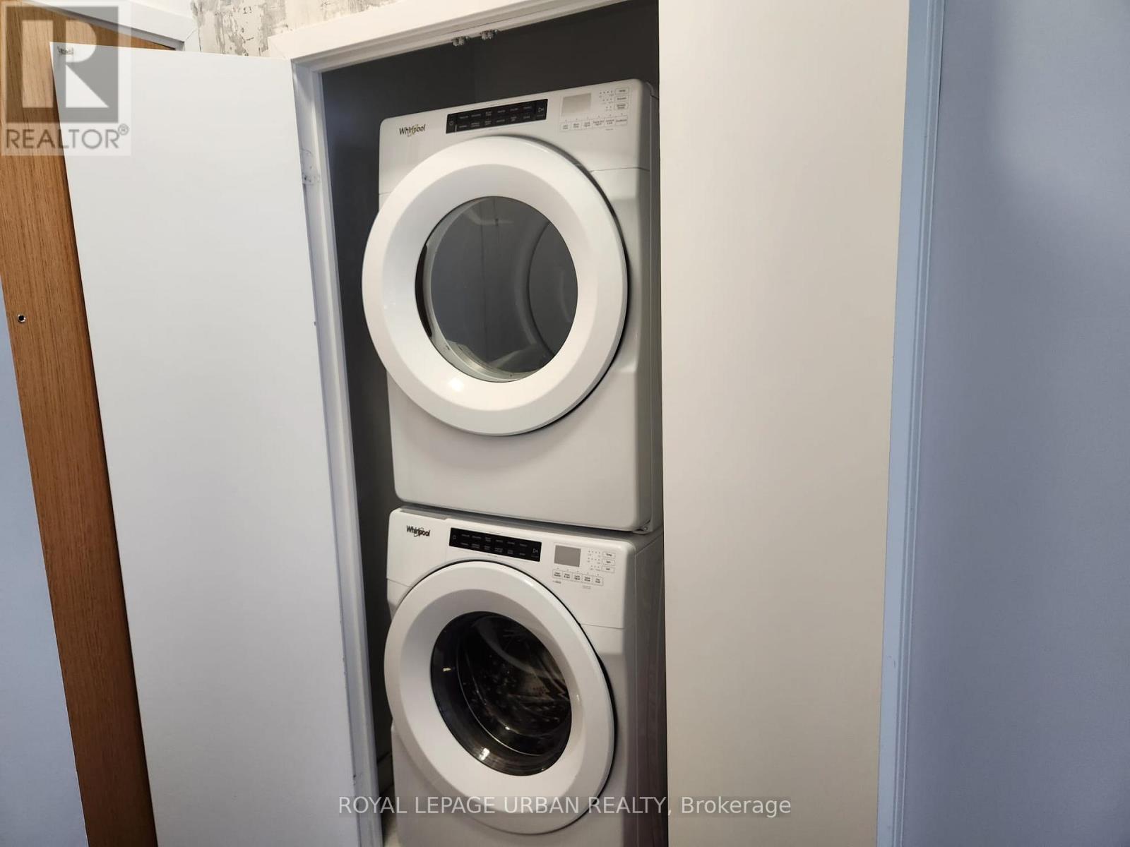 Uph2 - 30 Shore Breeze Drive, Toronto, Ontario  M8V 0J1 - Photo 6 - W12975174