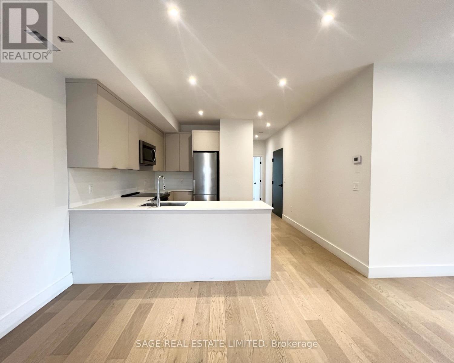 2 - 909 Castlefield Avenue, Toronto, Ontario  M6B 1C9 - Photo 10 - W12975198