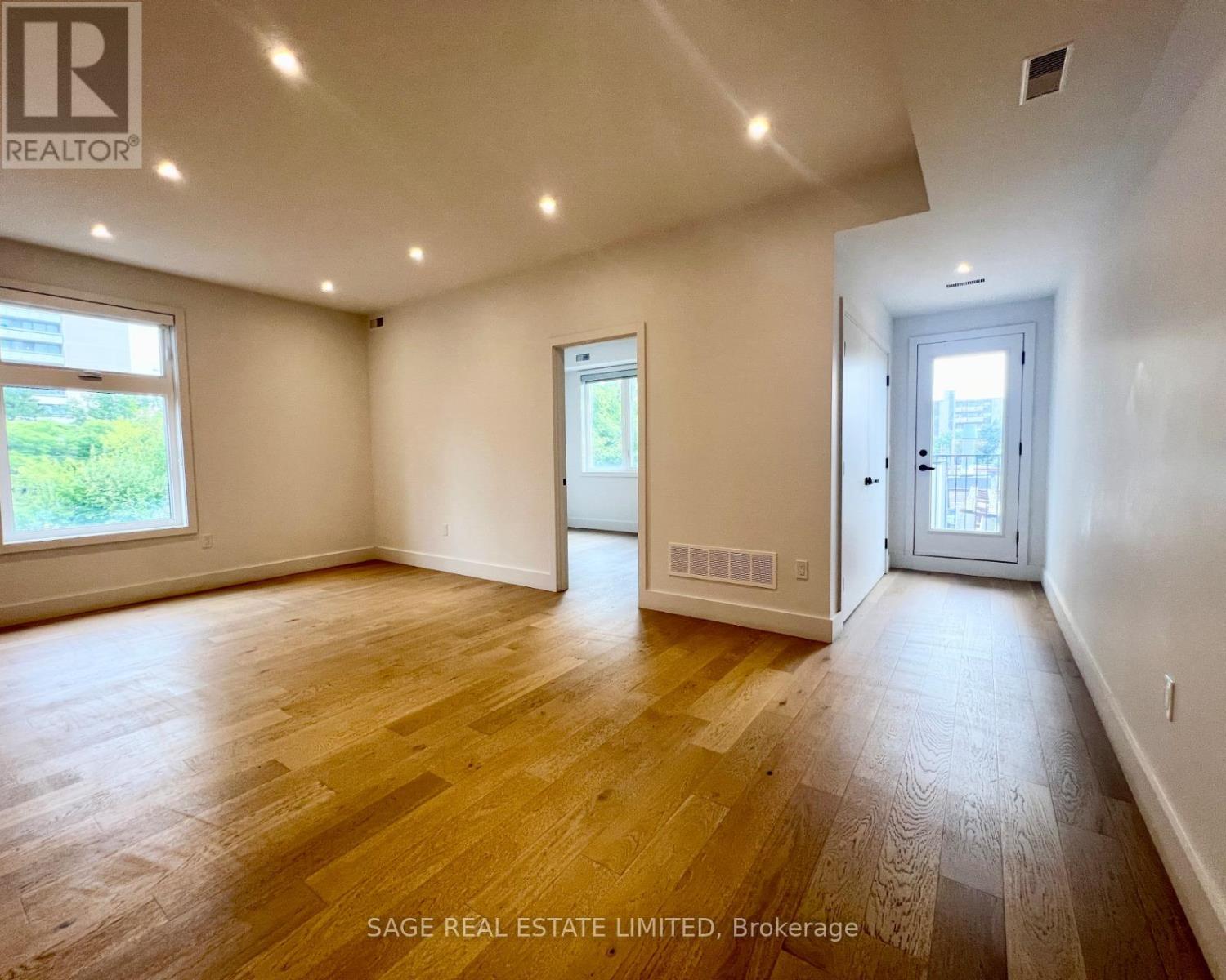 2 - 909 Castlefield Avenue, Toronto, Ontario  M6B 1C9 - Photo 12 - W12975198