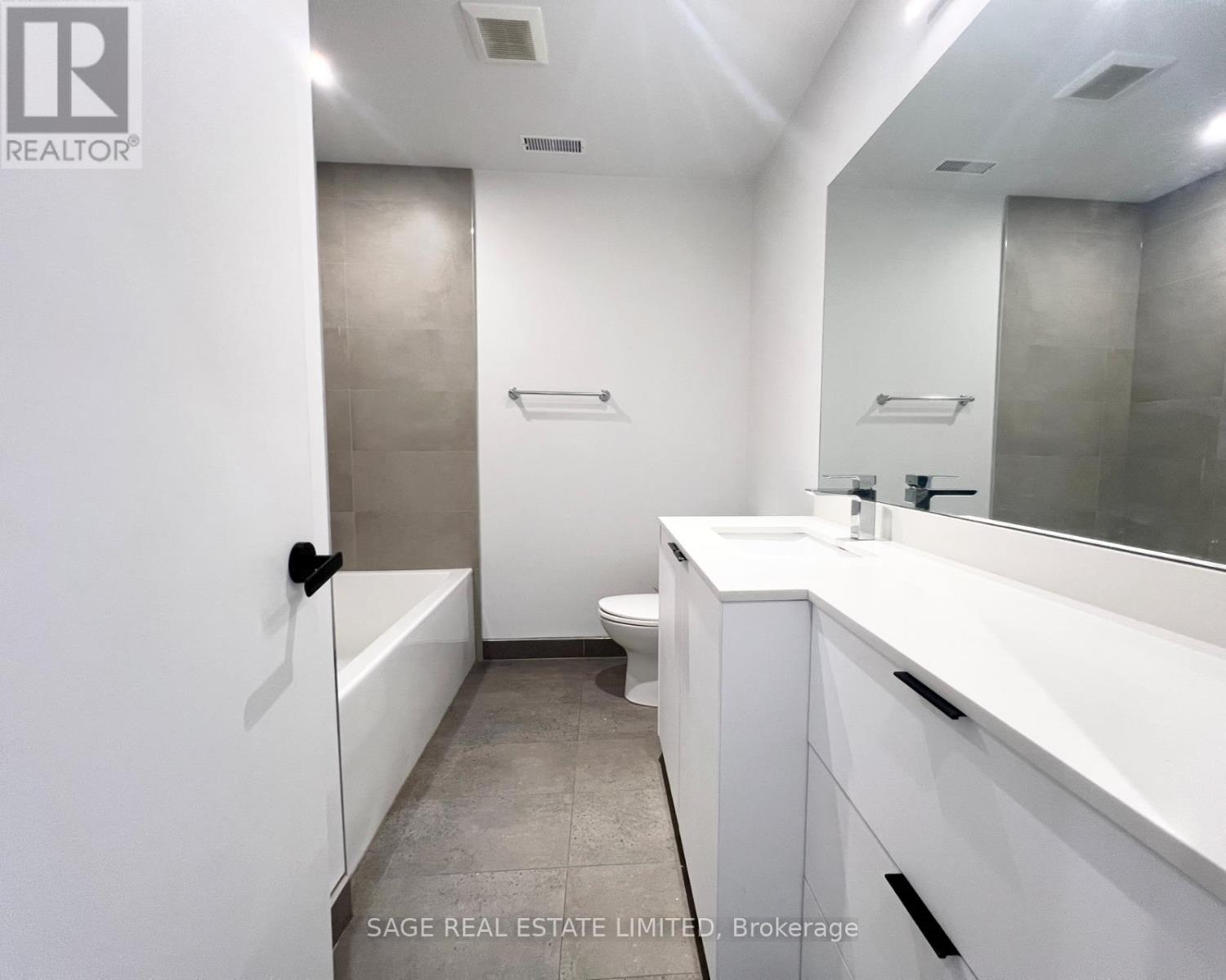 2 - 909 Castlefield Avenue, Toronto, Ontario  M6B 1C9 - Photo 25 - W12975198