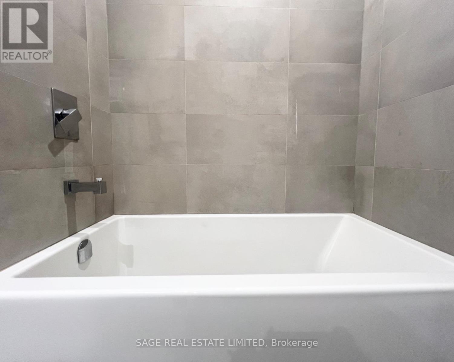 2 - 909 Castlefield Avenue, Toronto, Ontario  M6B 1C9 - Photo 27 - W12975198