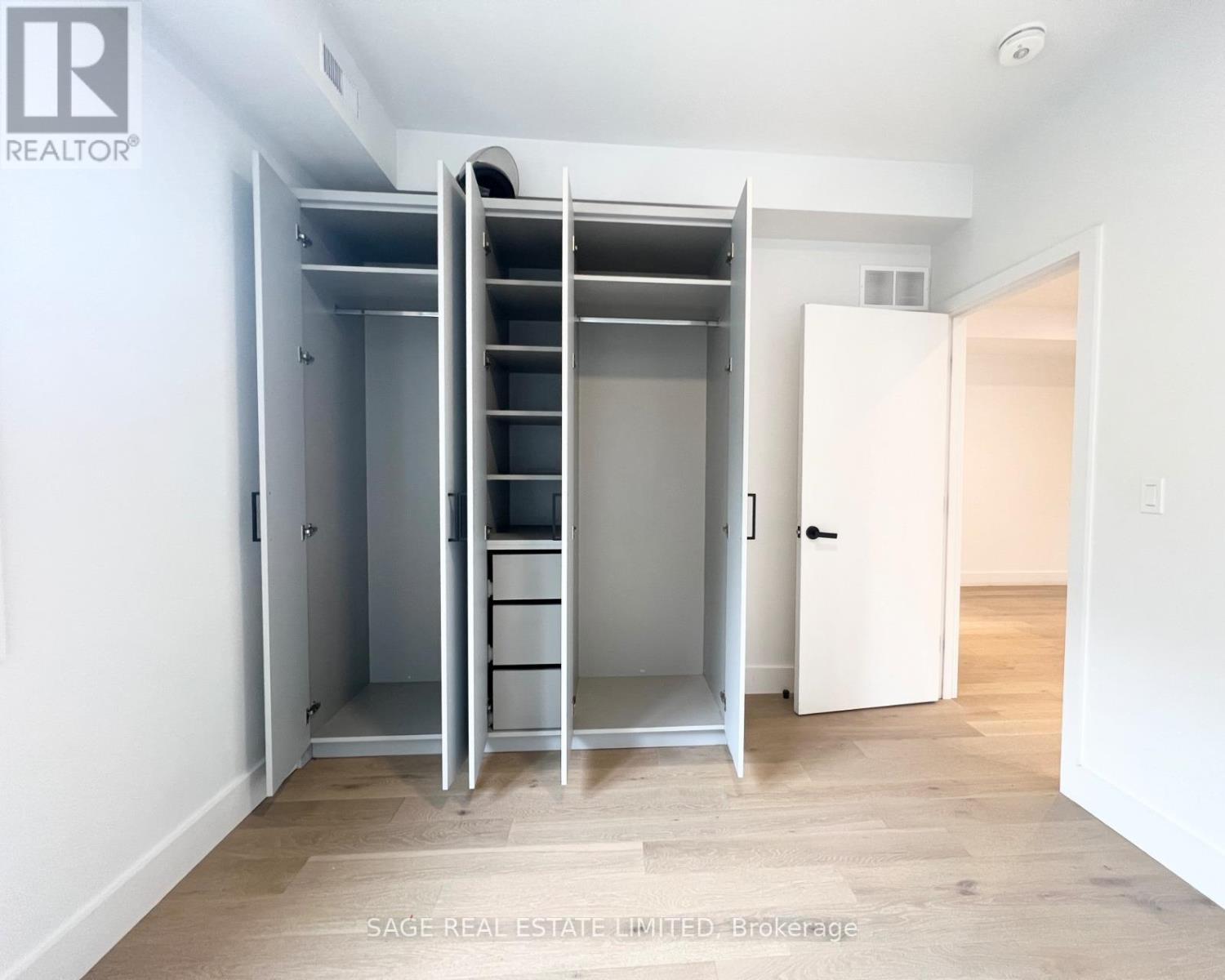 2 - 909 Castlefield Avenue, Toronto, Ontario  M6B 1C9 - Photo 29 - W12975198