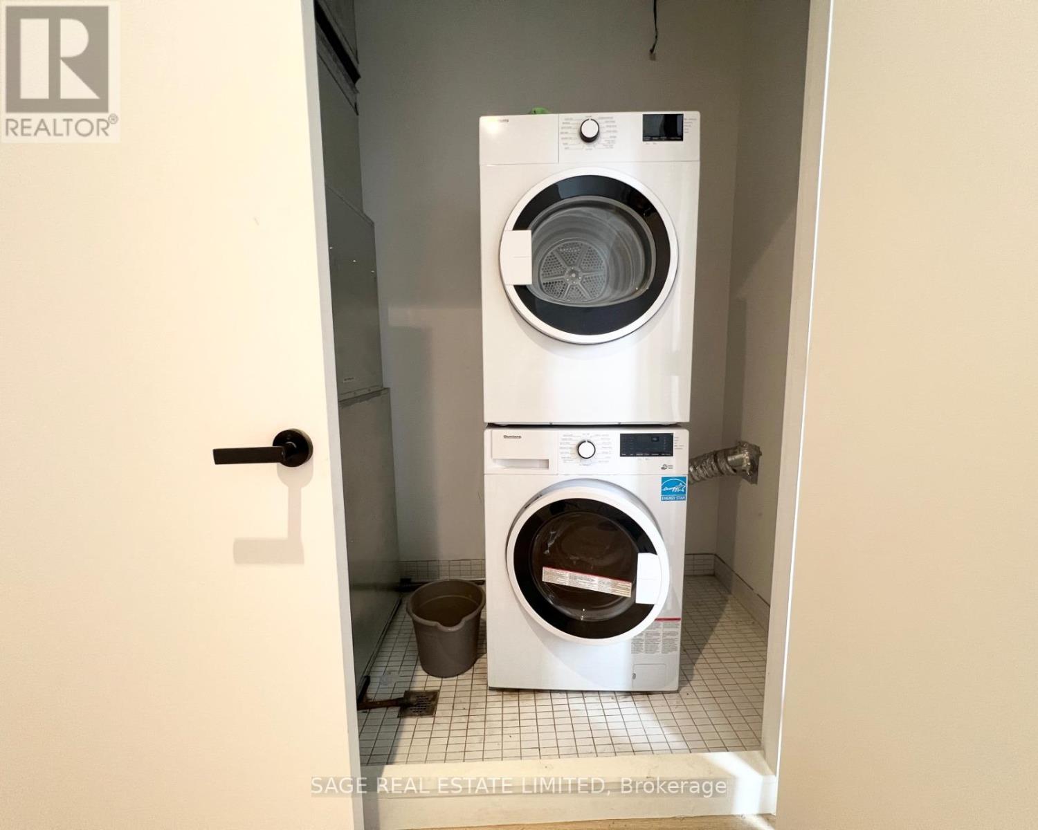 2 - 909 Castlefield Avenue, Toronto, Ontario  M6B 1C9 - Photo 31 - W12975198