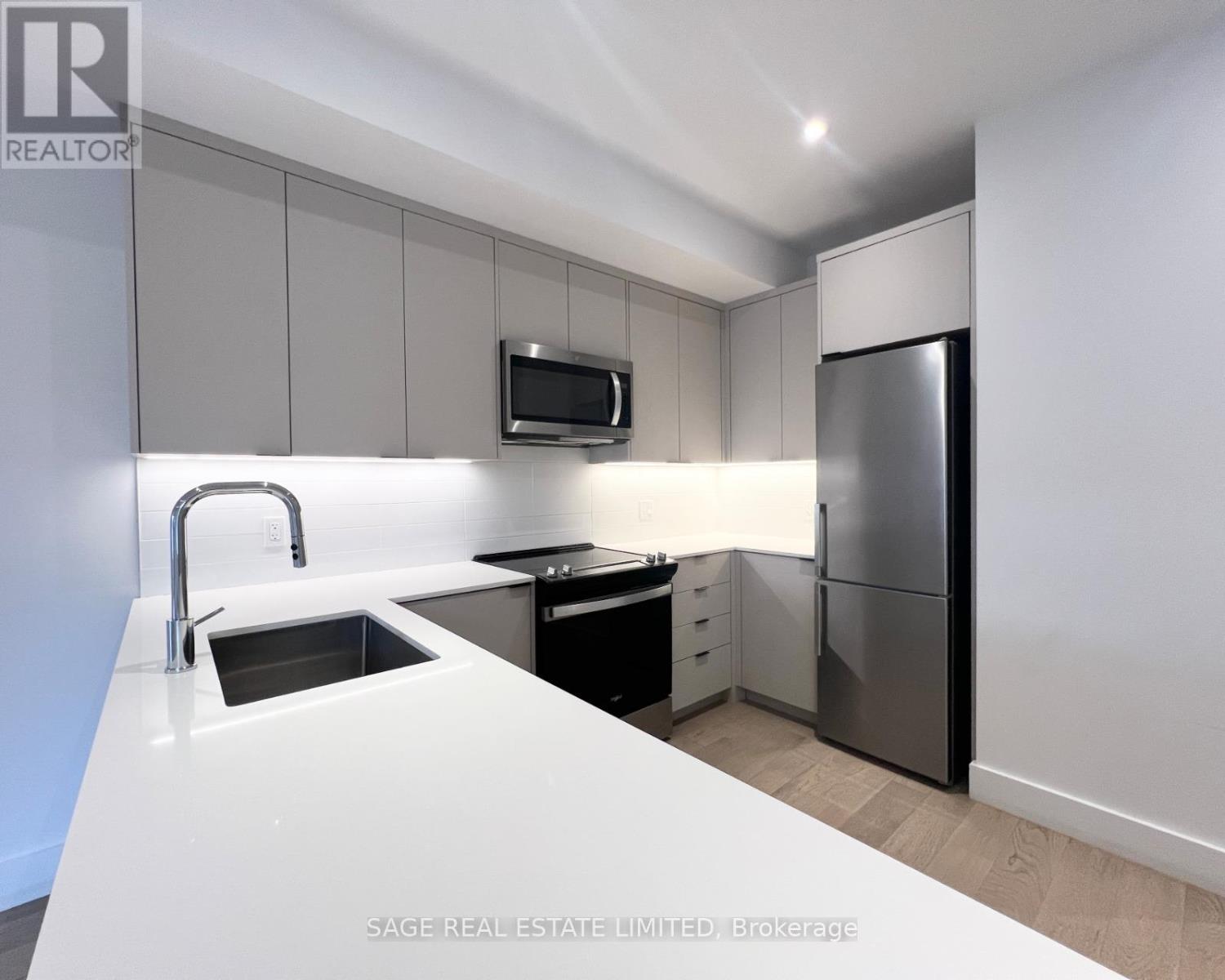 2 - 909 Castlefield Avenue, Toronto, Ontario  M6B 1C9 - Photo 7 - W12975198