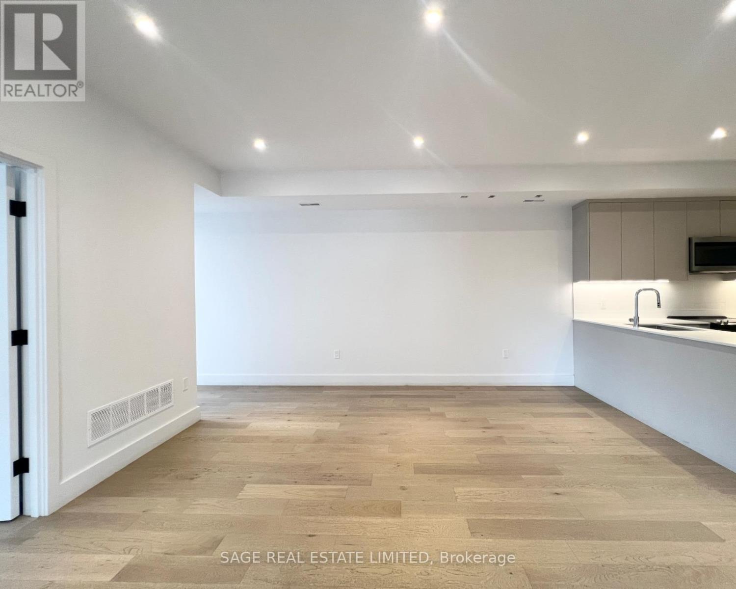 2 - 909 Castlefield Avenue, Toronto, Ontario  M6B 1C9 - Photo 9 - W12975198