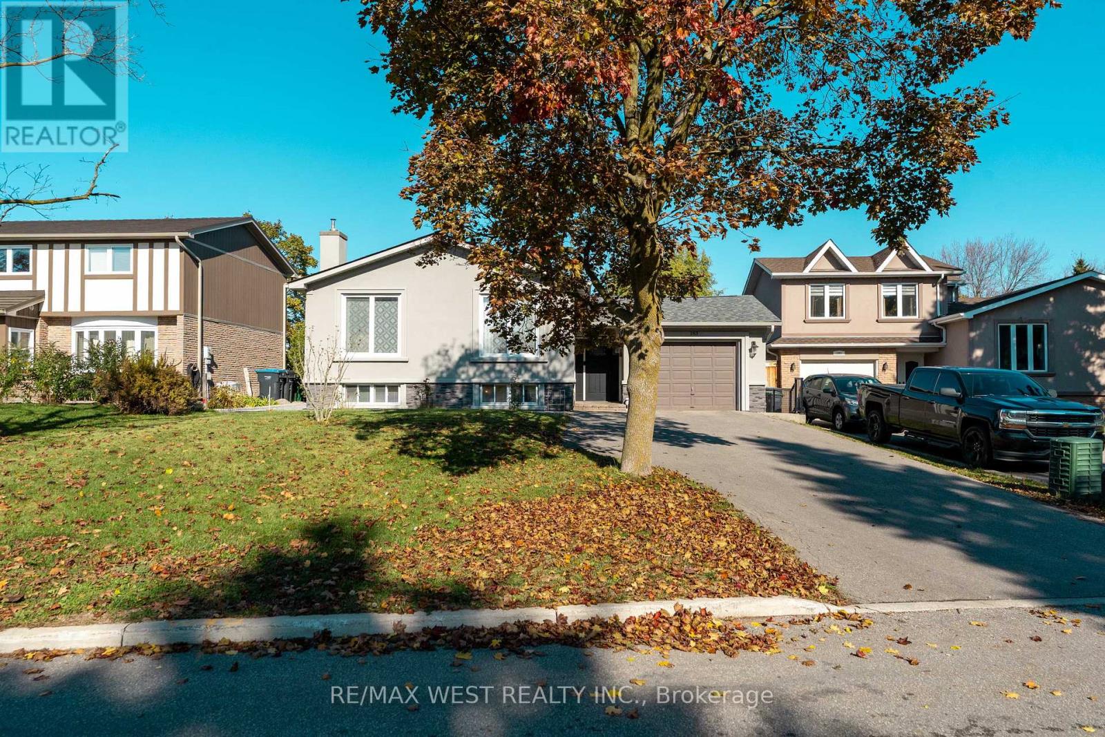 183 Ridge Road, Caledon, Ontario L7E 4V8 - Photo 2 - W12975238