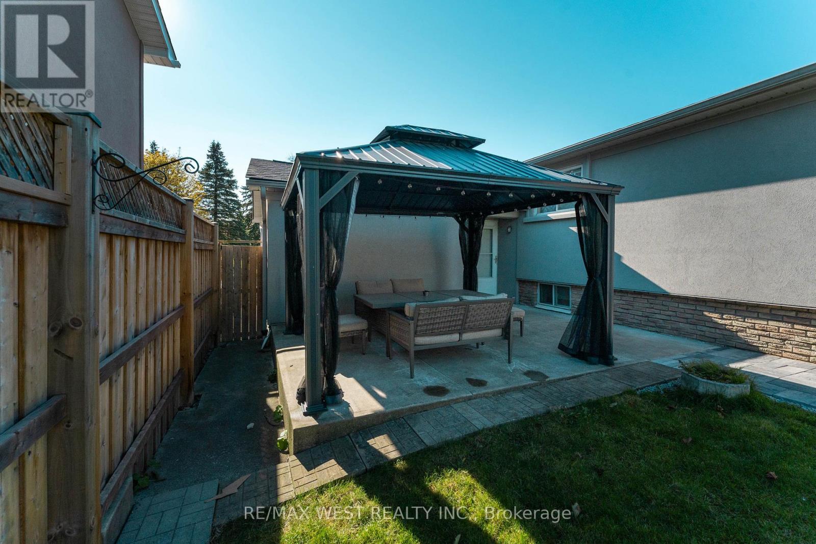 183 Ridge Road, Caledon, Ontario L7E 4V8 - Photo 39 - W12975238