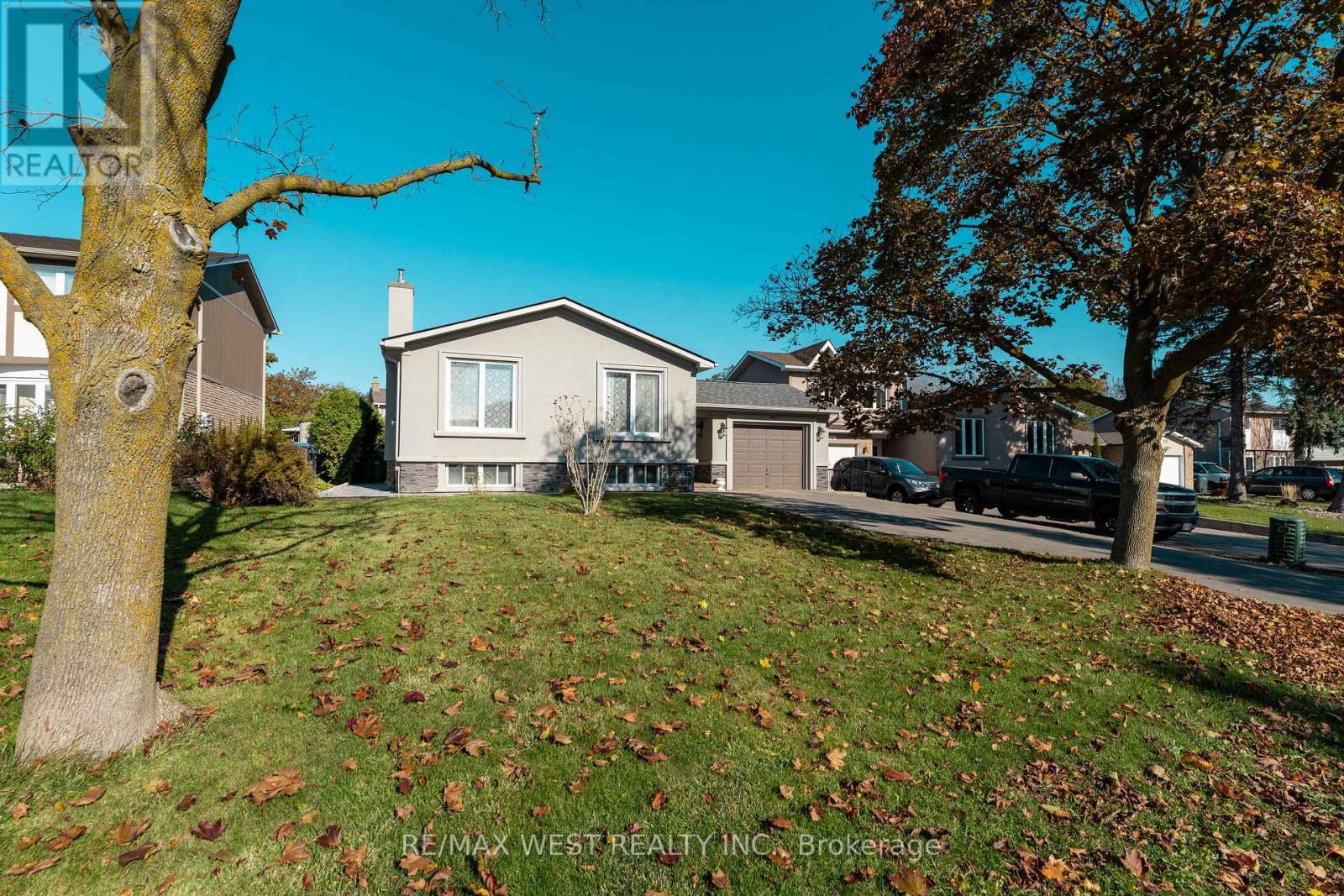 183 Ridge Road, Caledon, Ontario L7E 4V8 - Photo 4 - W12975238