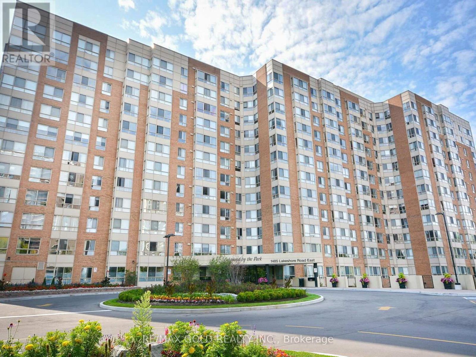 416 - 1485 Lakeshore Road E, Mississauga, Ontario  L5E 3G2 - Photo 2 - W12975248