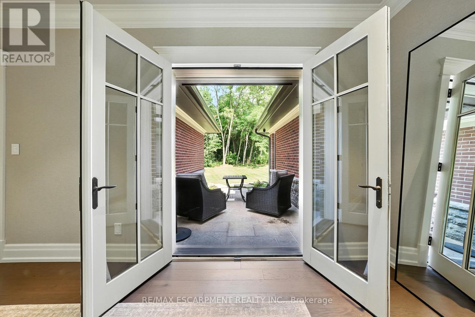 597 Old York Road, Burlington, Ontario  L7P 4Y6 - Photo 16 - W12975250