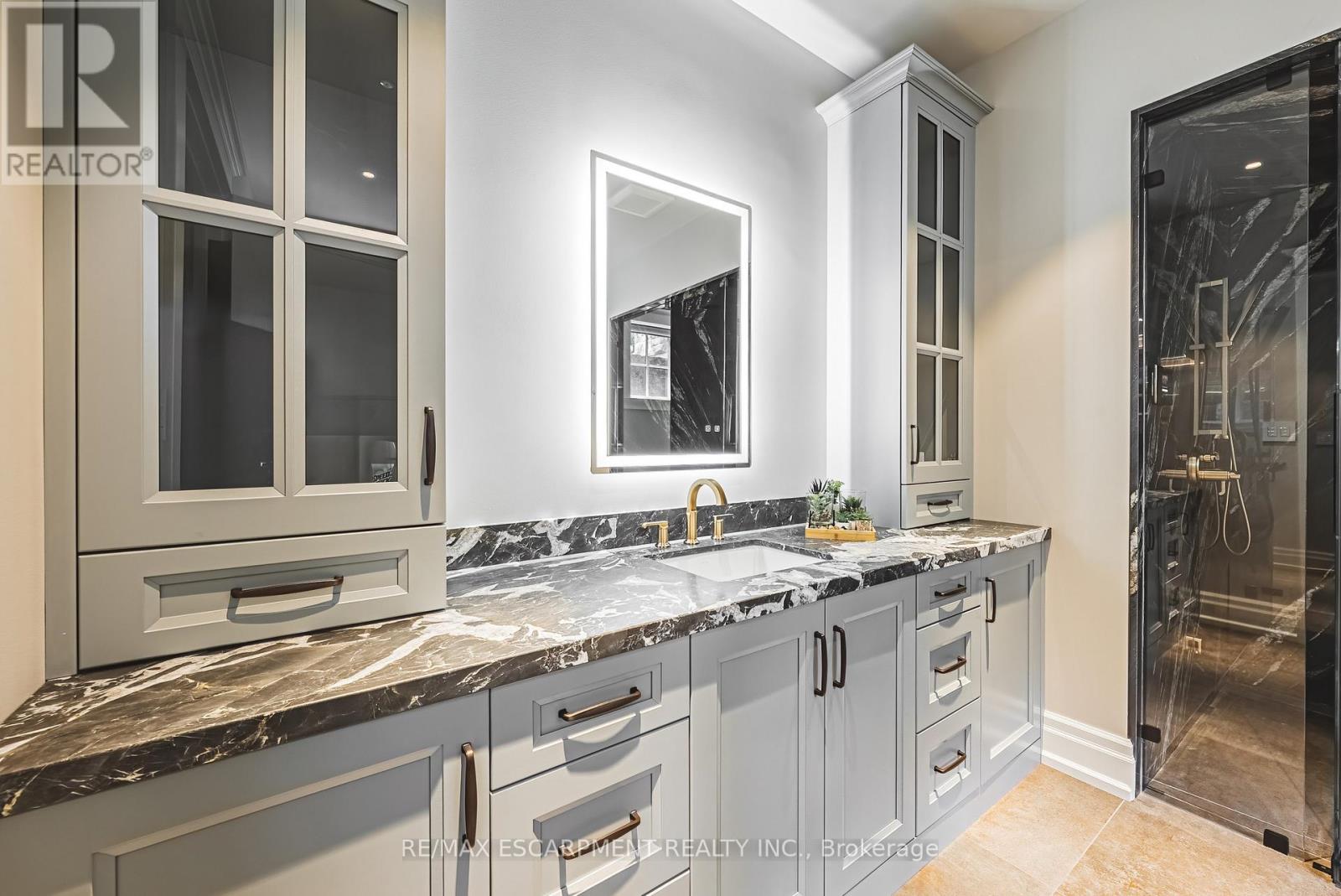 597 Old York Road, Burlington, Ontario  L7P 4Y6 - Photo 38 - W12975250