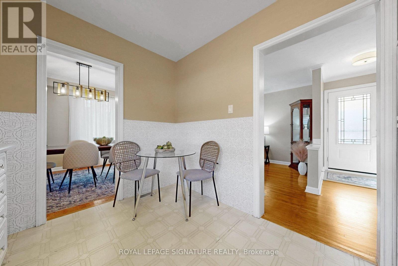 16 Renault Crescent, Toronto, Ontario  M9P 1J1 - Photo 17 - W12975252