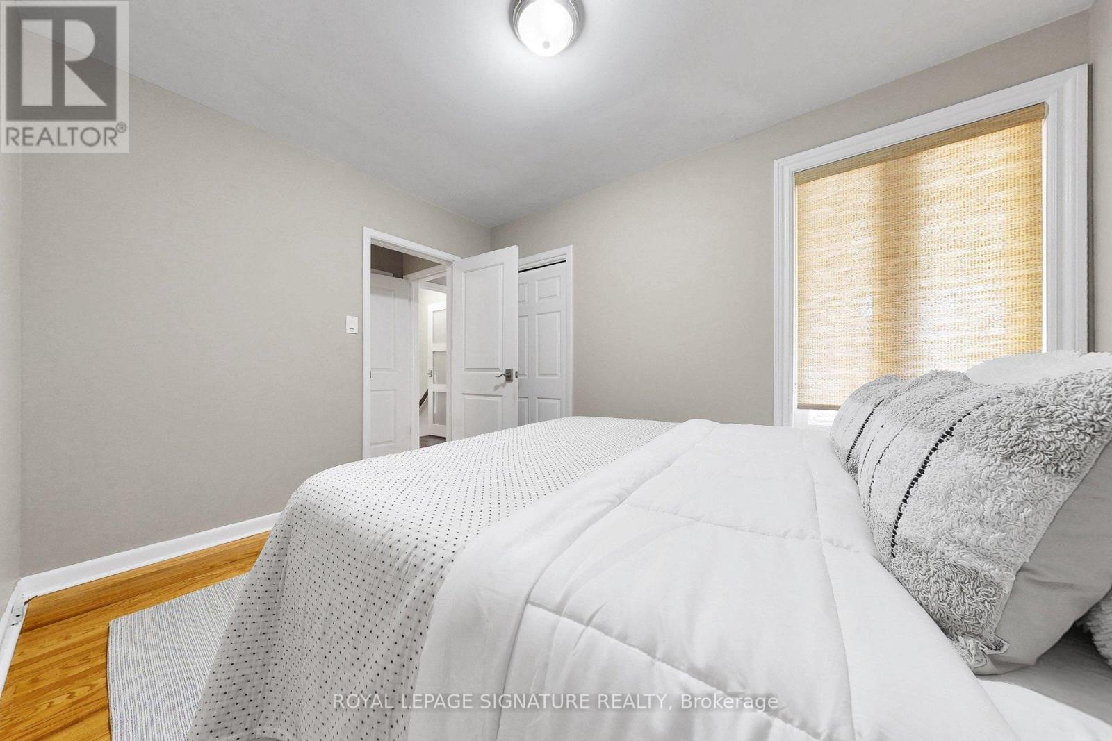 16 Renault Crescent, Toronto, Ontario  M9P 1J1 - Photo 21 - W12975252