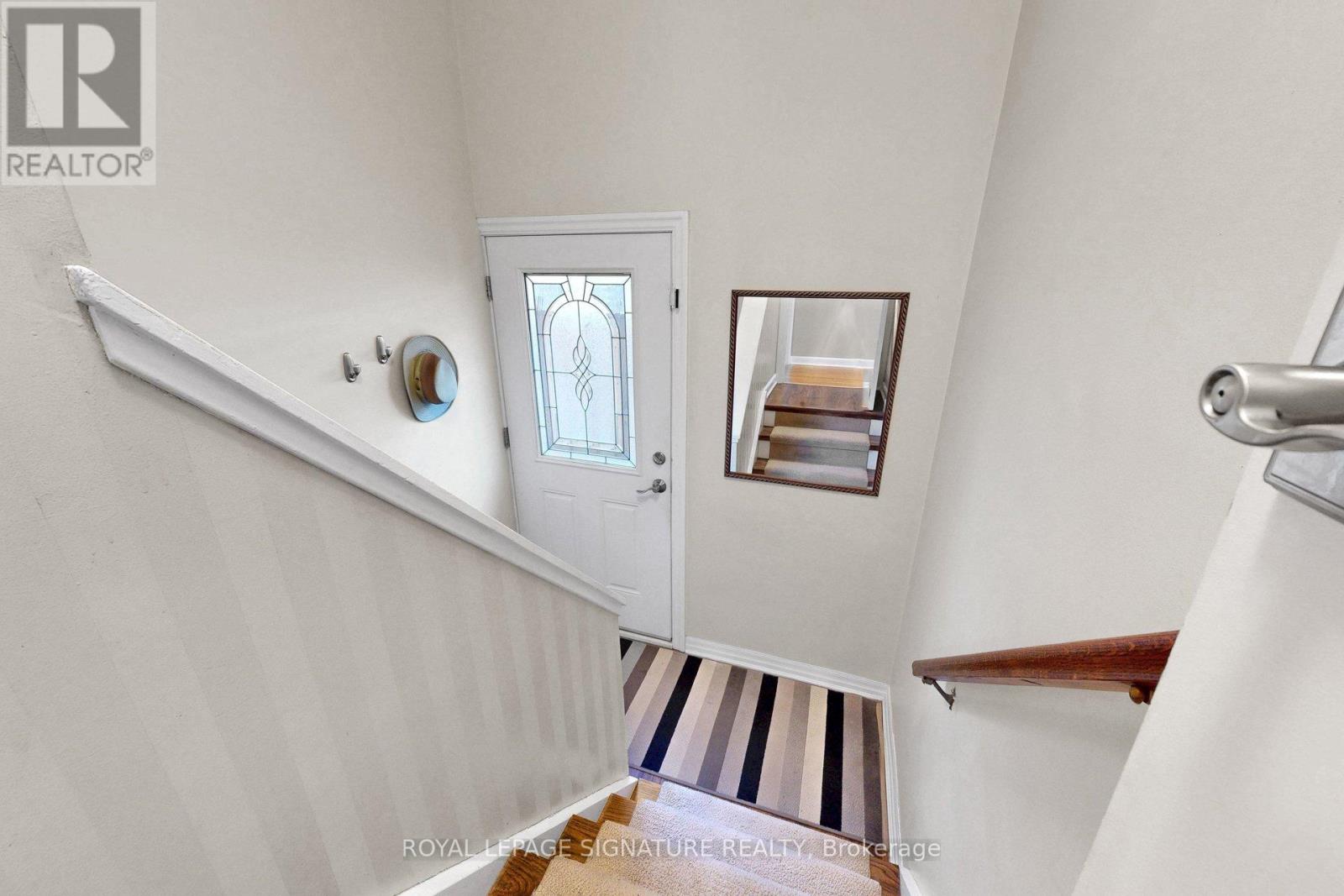 16 Renault Crescent, Toronto, Ontario  M9P 1J1 - Photo 28 - W12975252