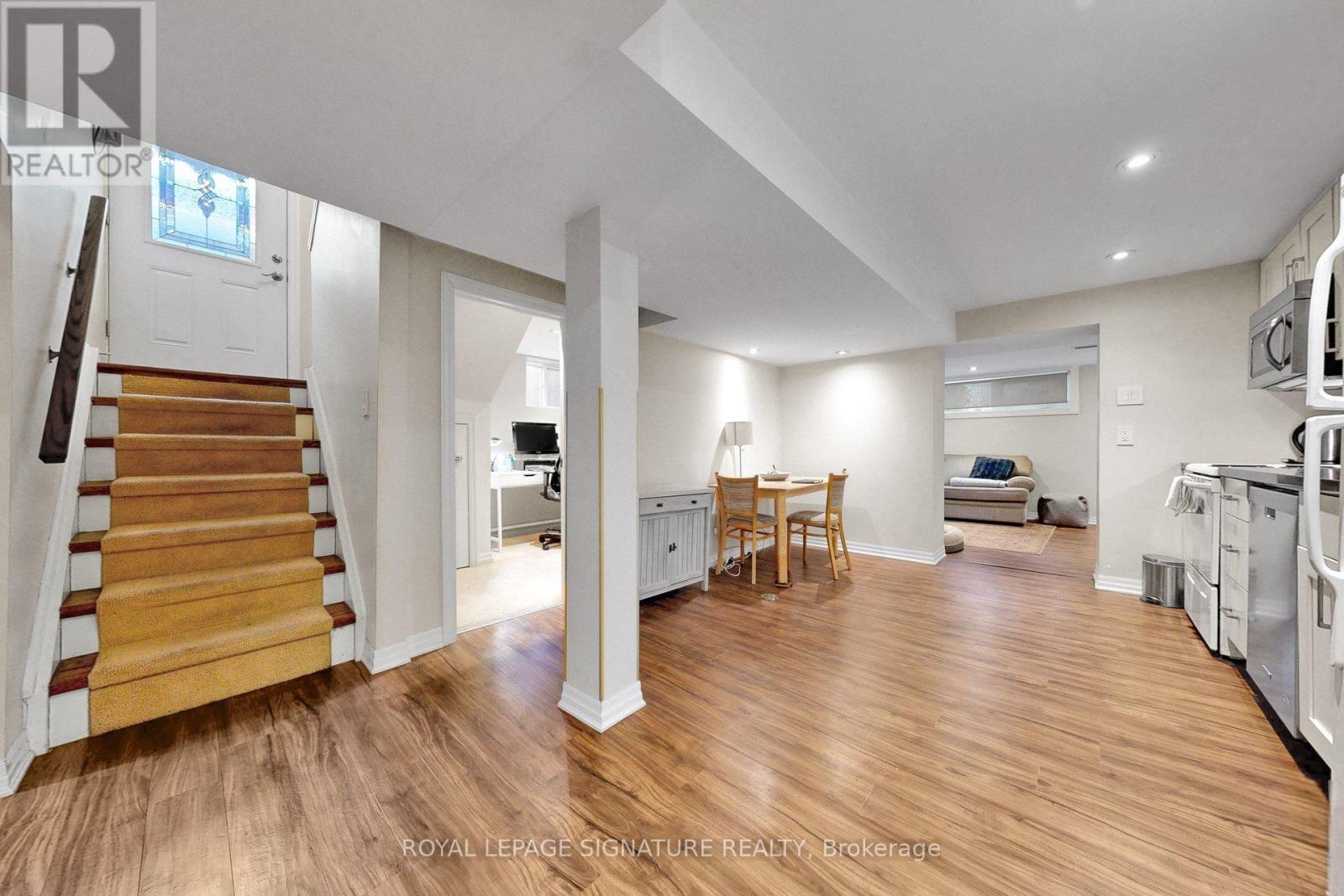 16 Renault Crescent, Toronto, Ontario  M9P 1J1 - Photo 29 - W12975252