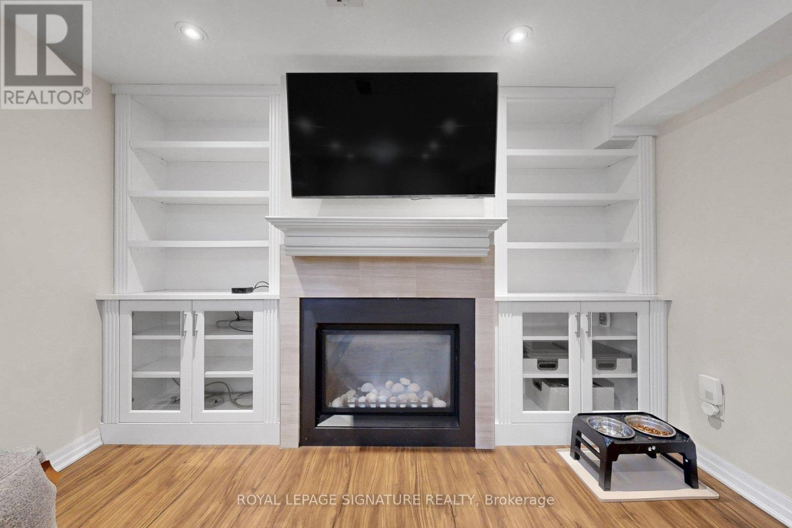 16 Renault Crescent, Toronto, Ontario  M9P 1J1 - Photo 34 - W12975252