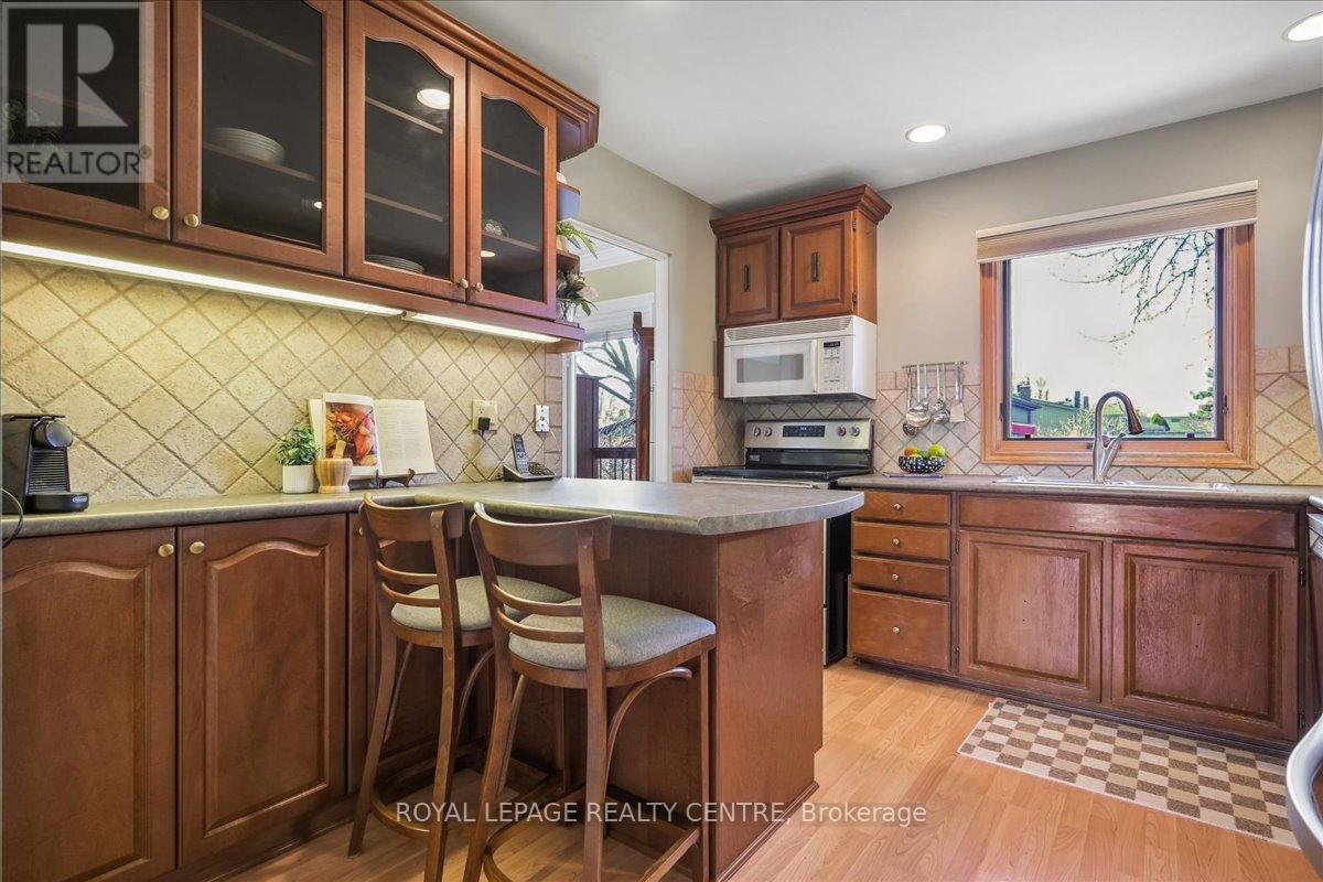 3232 Crosstree Court, Mississauga, Ontario  L5L 1G7 - Photo 20 - W12975258