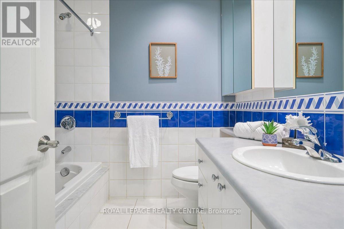 3232 Crosstree Court, Mississauga, Ontario  L5L 1G7 - Photo 24 - W12975258