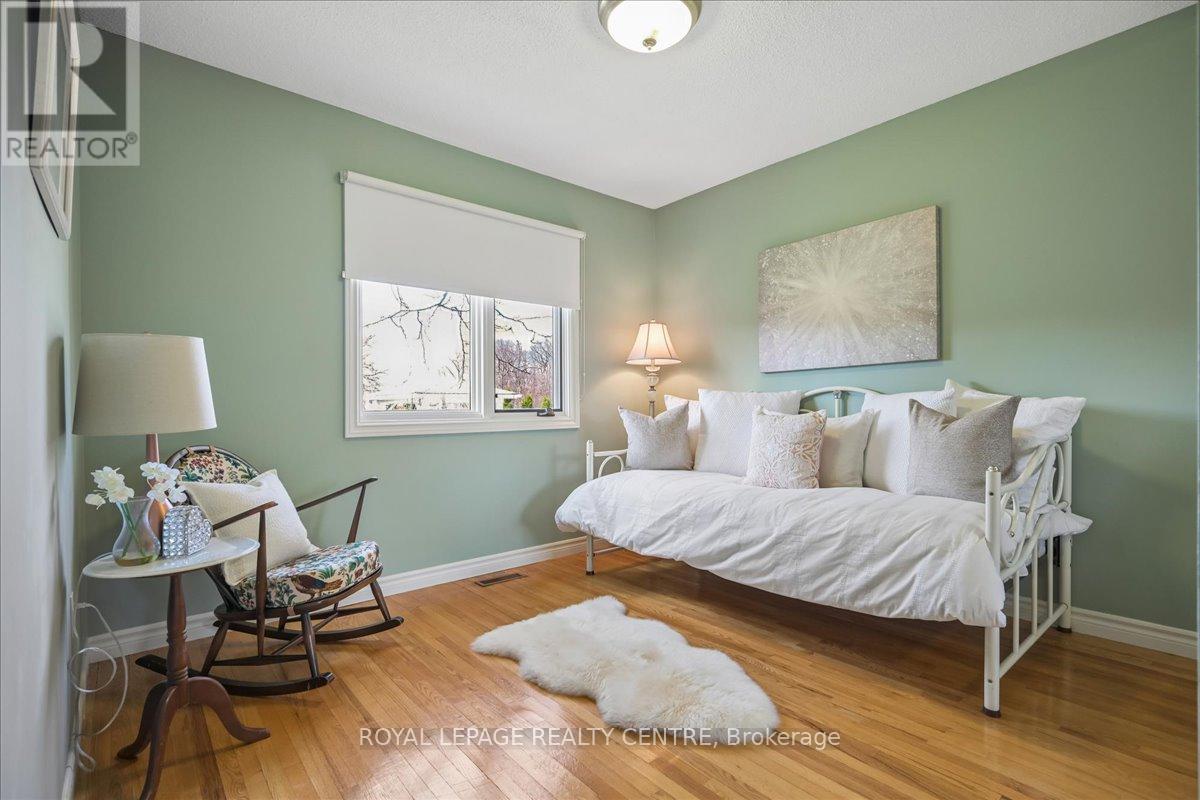 3232 Crosstree Court, Mississauga, Ontario  L5L 1G7 - Photo 28 - W12975258