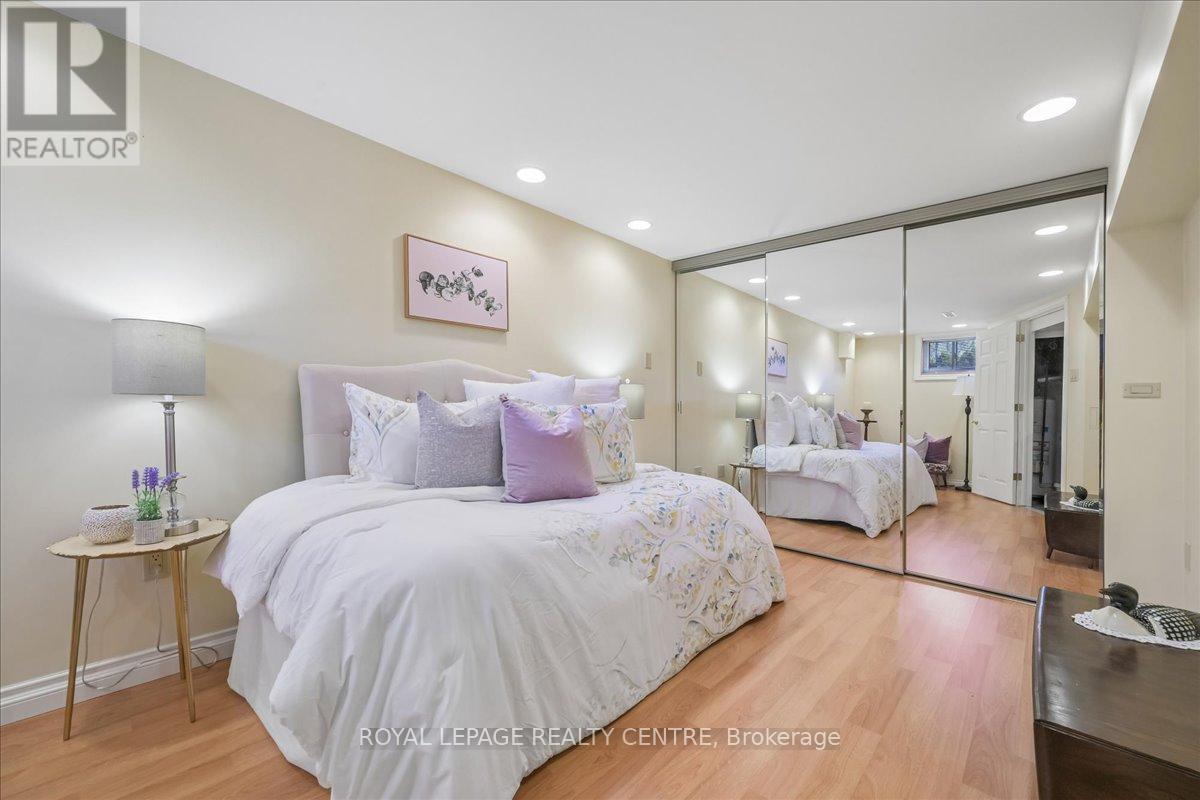 3232 Crosstree Court, Mississauga, Ontario  L5L 1G7 - Photo 39 - W12975258