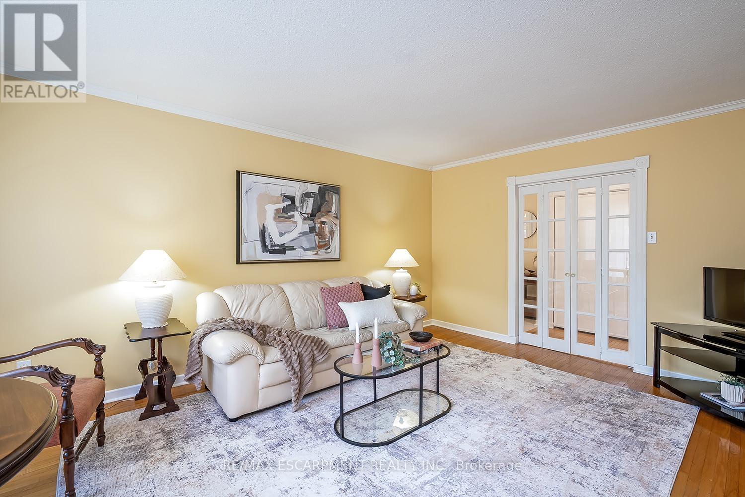 652 Ardleigh Crescent, Burlington, Ontario  L7L 4K8 - Photo 16 - W12975286