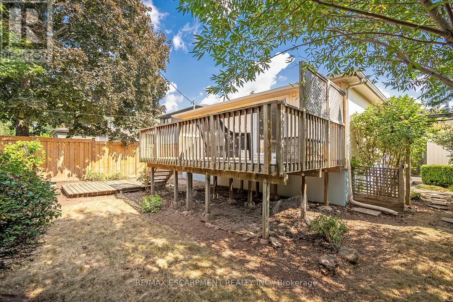 652 Ardleigh Crescent, Burlington, Ontario  L7L 4K8 - Photo 36 - W12975286