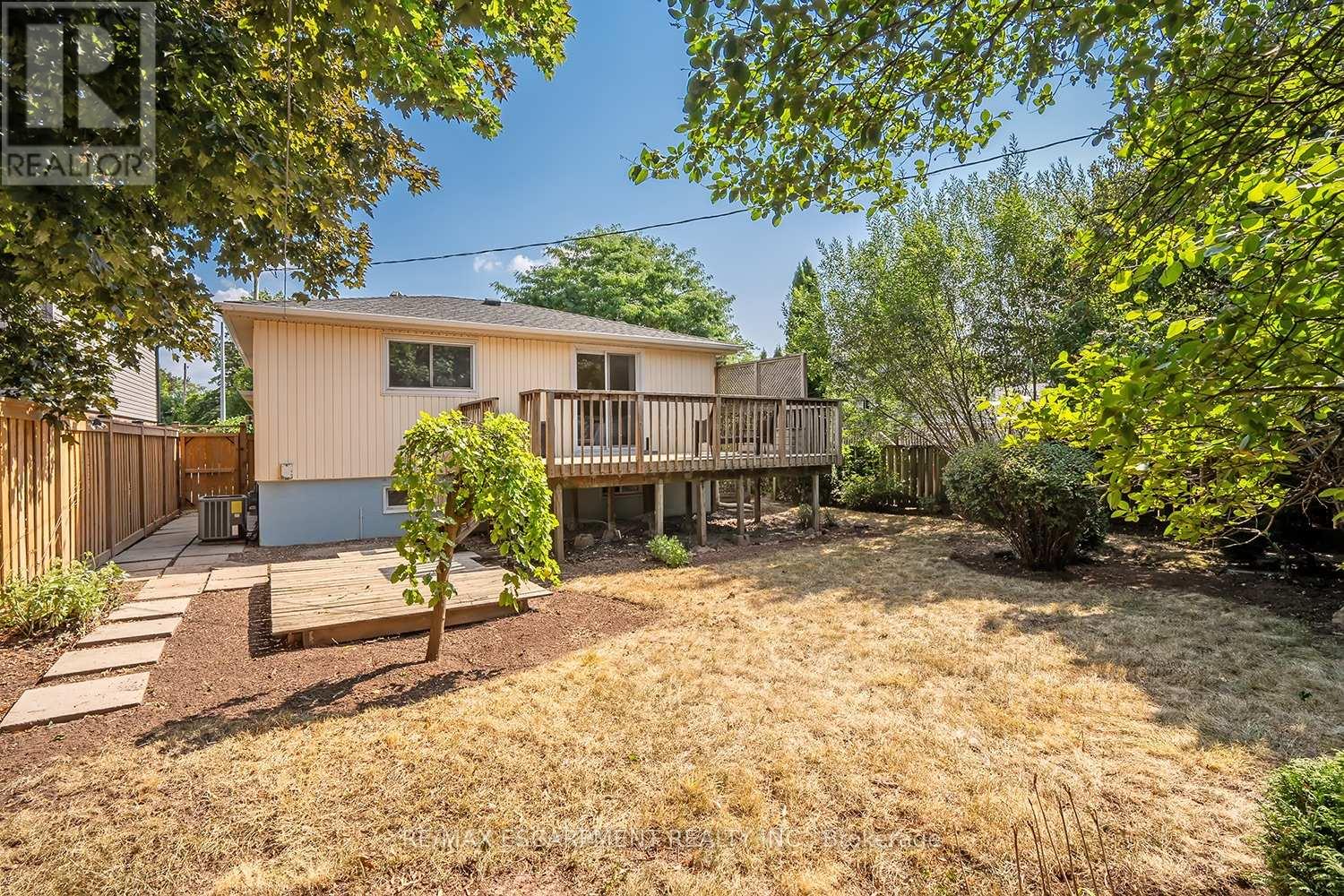 652 Ardleigh Crescent, Burlington, Ontario  L7L 4K8 - Photo 39 - W12975286