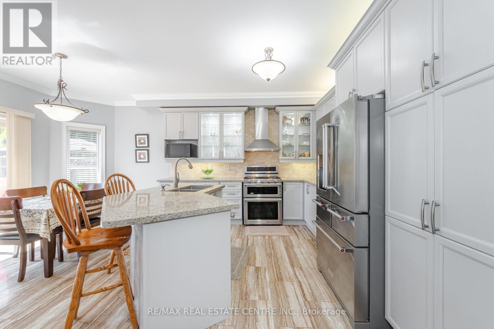 46 Lakefield Road, Brampton, Ontario  L7A 1W6 - Photo 15 - W12975294