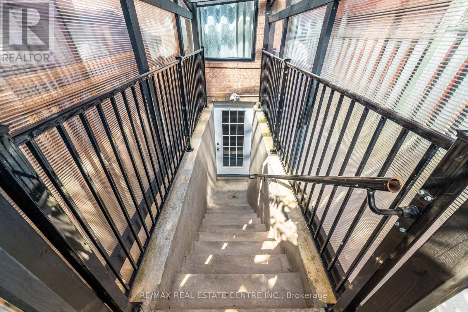 46 Lakefield Road, Brampton, Ontario  L7A 1W6 - Photo 37 - W12975294