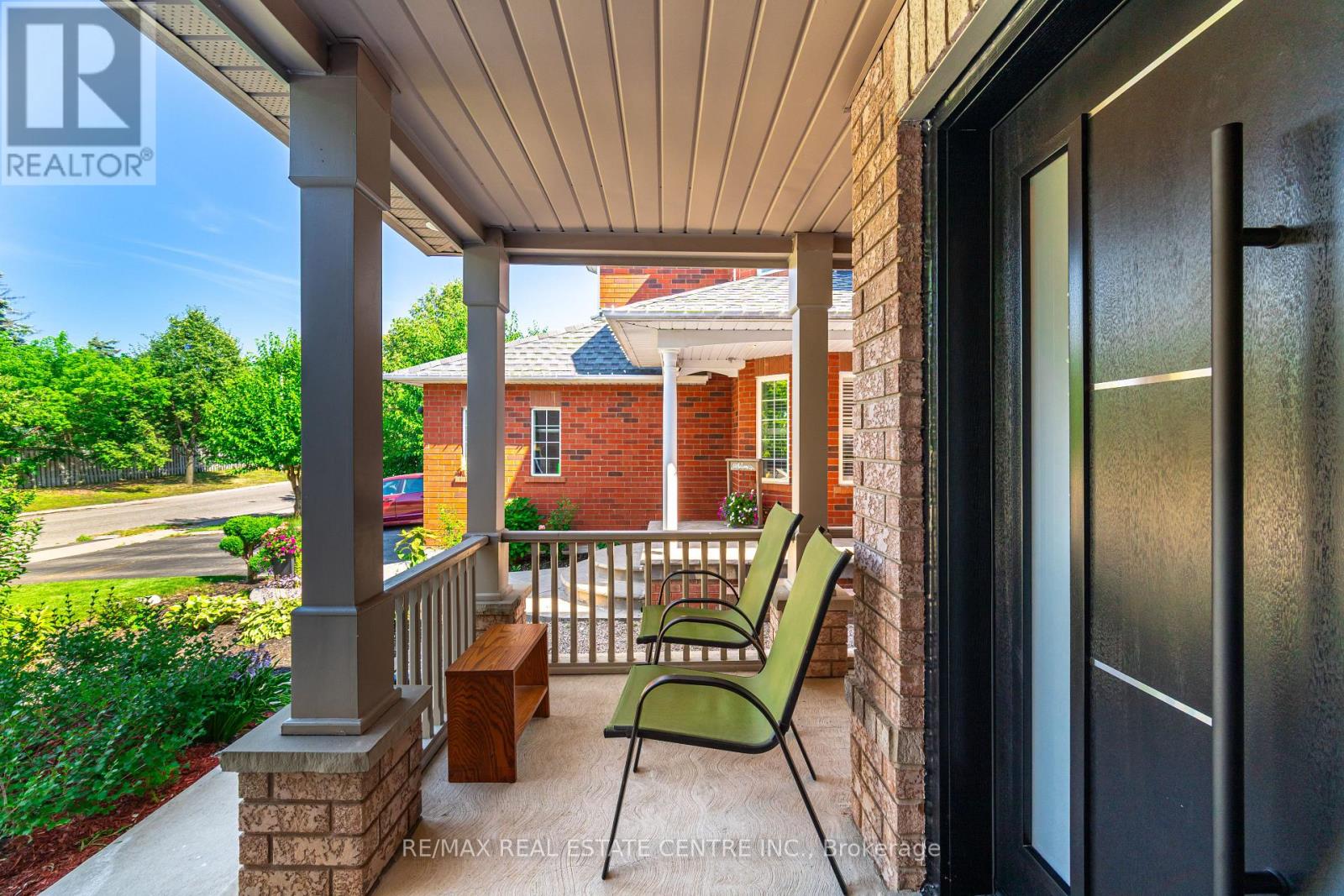 46 Lakefield Road, Brampton, Ontario  L7A 1W6 - Photo 4 - W12975294