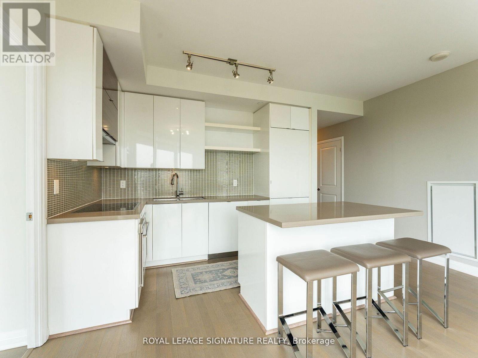 704 - 59 Annie Craig Drive, Toronto, Ontario  M8V 0C4 - Photo 7 - W12975346