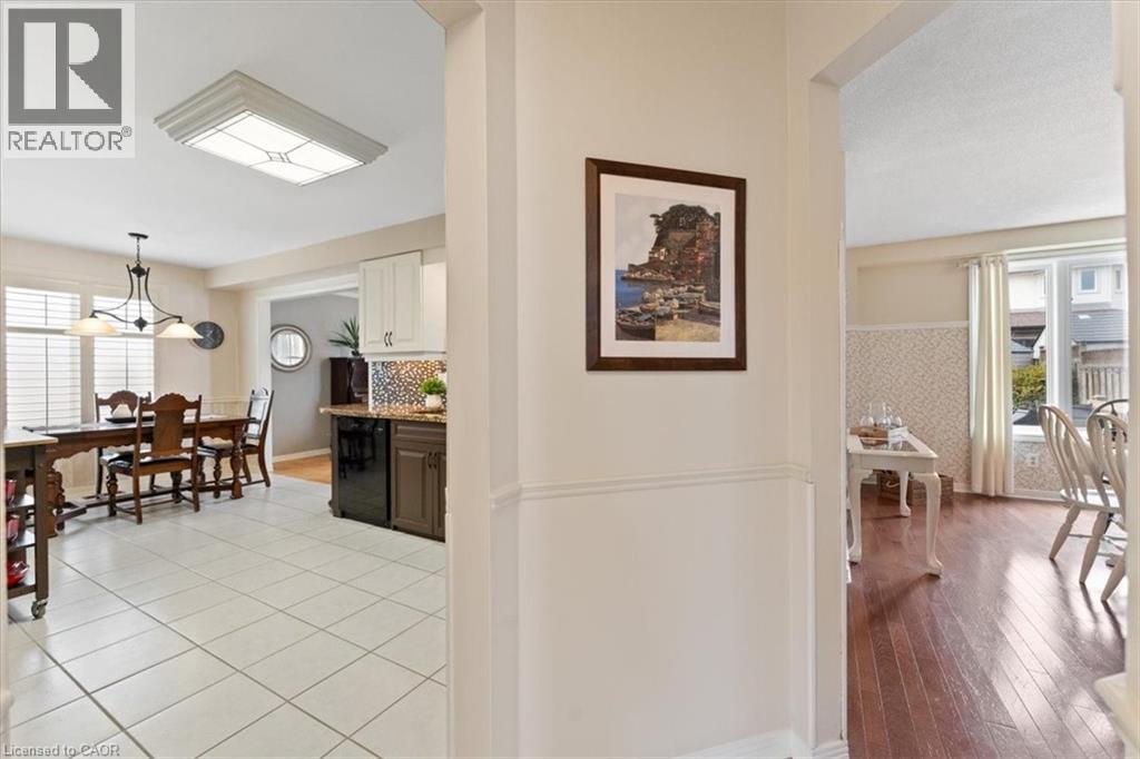 284 Delancey Boulevard, Hamilton, Ontario  L9B 1Y9 - Photo 11 - 40818974