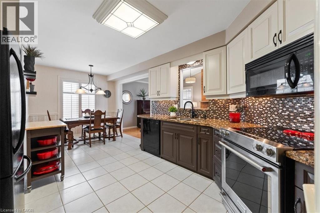 284 Delancey Boulevard, Hamilton, Ontario  L9B 1Y9 - Photo 12 - 40818974