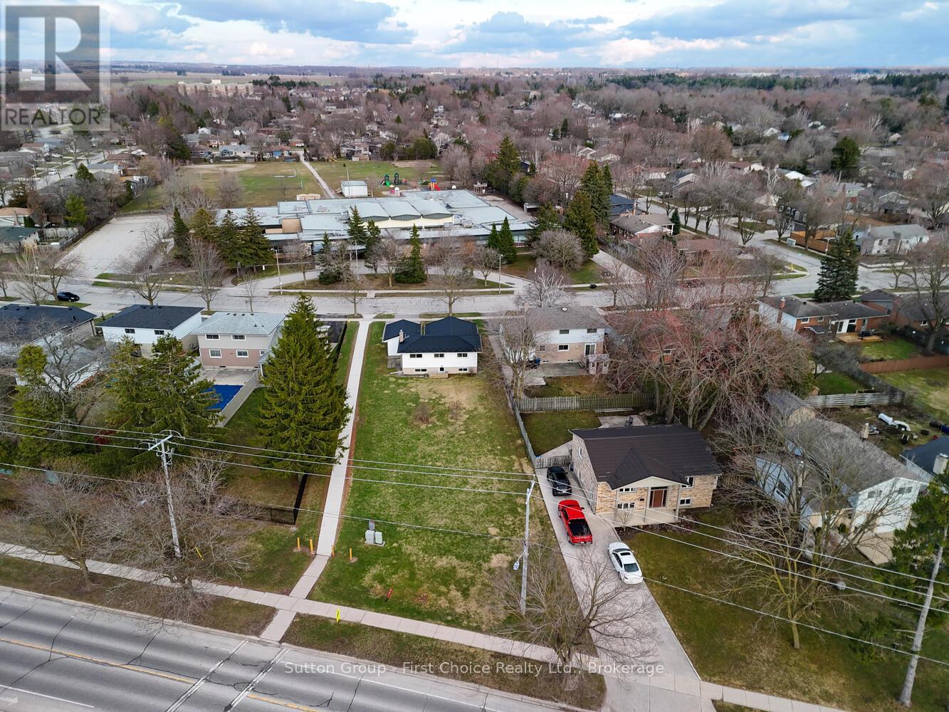 70 Bedford Drive, Stratford, Ontario  N5A 5J5 - Photo 24 - X12672484