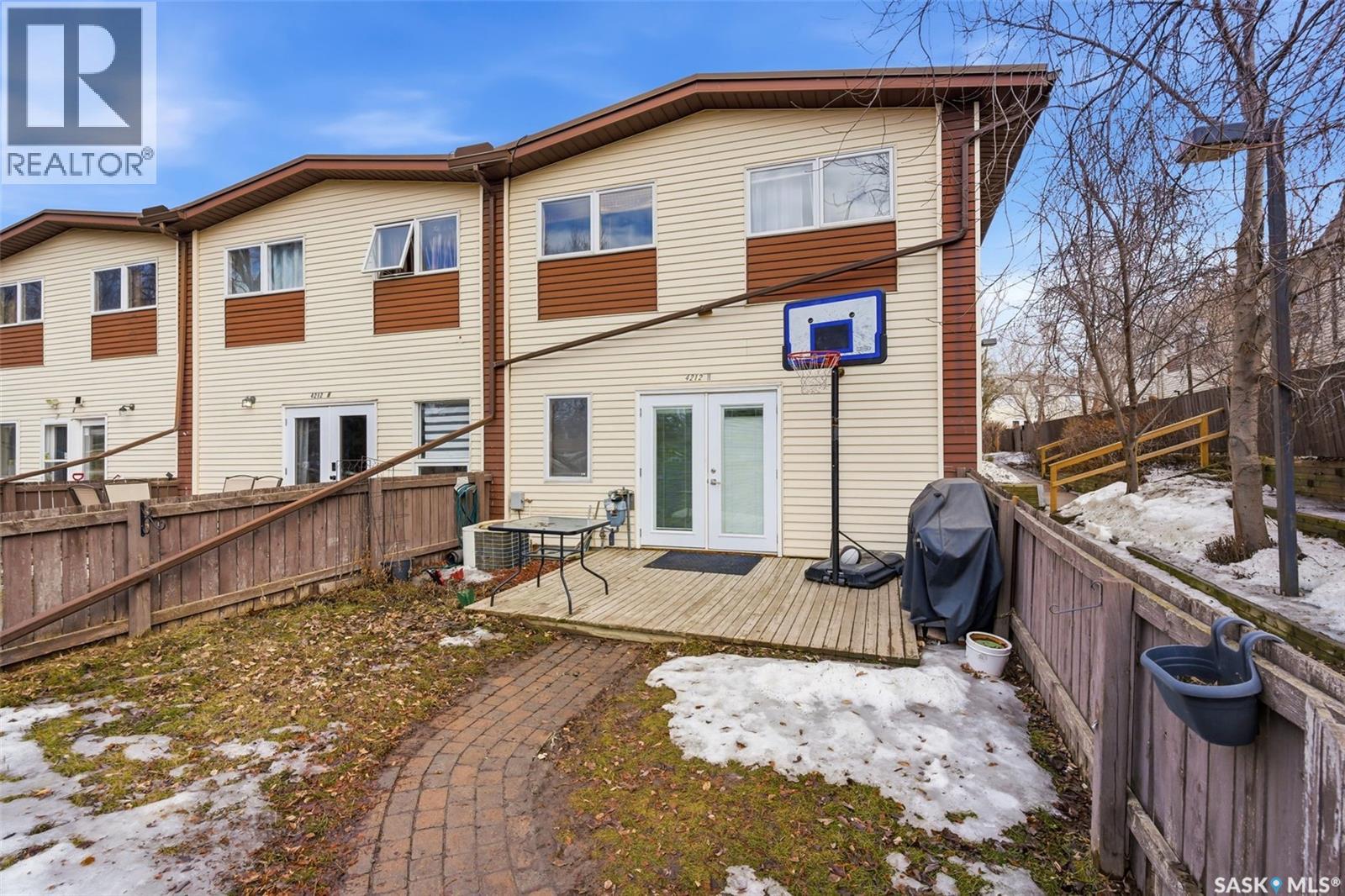 N 4212 Castle Road, Regina, Saskatchewan  S4S 4W1 - Photo 34 - SK032441