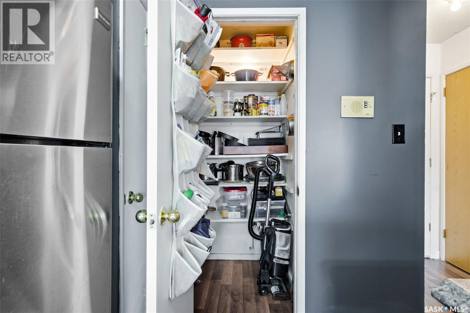 N 4212 Castle Road, Regina, Saskatchewan  S4S 4W1 - Photo 9 - SK032441