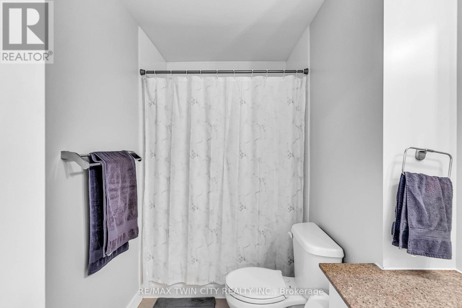 806 - 1 Victoria Street, Kitchener, Ontario  N2G 1G1 - Photo 16 - X12975162